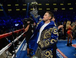 фото - Альварес или Шеремета? Херн — о том, кто станет следующим соперником Головкина