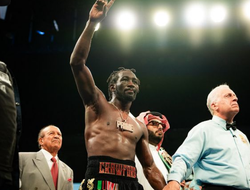 фото - Шоу Кроуфорд-Мадримов оказалось провальным. Организаторы понесли многомилионные убытки