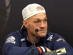 фото - Пресс-конференция Фьюри после поражения Усику