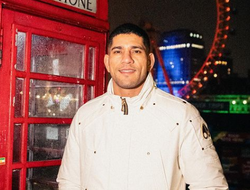 фото - Нет мочи терпеть эти адские муки. Анкалаев обозвал Перейру