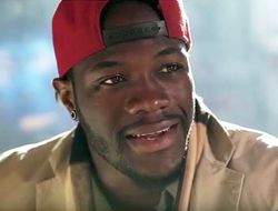 фото - Менеджер: Уайлдер очень рад, что будет драться с Поветкиным в России