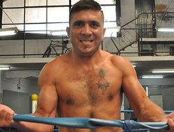 фото - «Антипанчер» Куэнка хочет побить Дэнни Гарсию