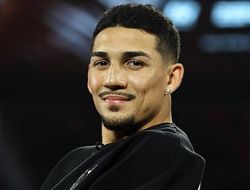 фото - Когда Лопес встретится с Камбососом? Когда даст реванш Ломаченко? Отвечает Арум