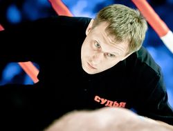 фото - Судья: Что-то не давало мне остановить бой Емельяненко...