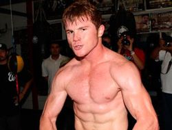 фото - Сауль Альварес: «Я не хотел драться с Мэйуэзером в промежуточном весе»