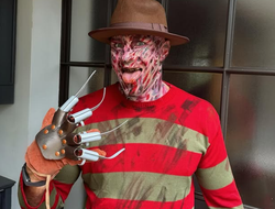 фото - Фьюри вызвались заменить три бойца. В списке Сондерс и экс-соперник Мейвезера