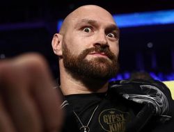 фото - «Большой уродливый бомж». Тайсон Фьюри вызвал на бой Нганну: ответ уже есть