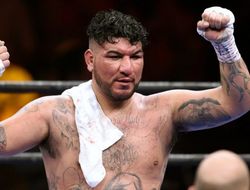 фото - Крис Арреола нанёс дебютное поражение Жан-Пьеру Огастену