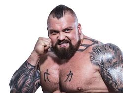 фото - Антагонист Горы из «Игры престолов»: «Сбросил 40 кг, кушаю на 6000 калорий меньше»