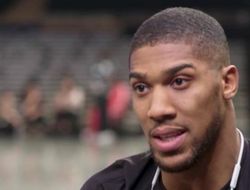 фото - Джошуа: Уайлдер просто пиарится на мне ради узнаваемости, а драться не хочет