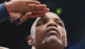 Сильный грипп. Экс-претендент на титул UFC снялся с боя на голых кулаках