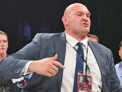 фото - Тайсон Фьюри не прочь вернуться в бою с Мануэлем Чарром