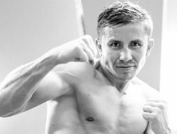 фото - Тренер Головкина: Геннадий небит, не падал и не был потрясён — но «стареет», как же