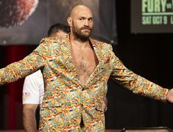 фото - Как Усик и Фьюри поделят призовой фонд? Ответ есть у Уоррена