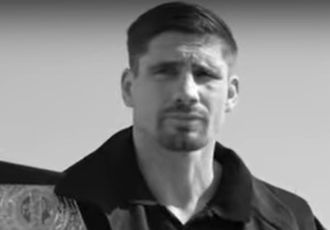 Верхувен разгромил Вахитова в мейнивенте Glory 100