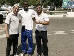 фото - Усик с Анатолием Ломаченко, Кроуфорд в Узбекистане, топ-50 рэперов от Майка Тайсона — соцсети