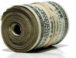 фото - Названы суммы гонораров Уайлдера, Стиверна, Санта Круса и др.