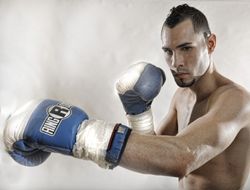 фото - «Снайпер» Педраса хочет боевое свидание с «Бандитом» Варгасом