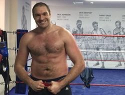 фото - Тайсон Фьюри интенсивно худеет: фотофакт