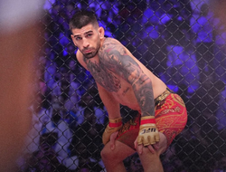 фото - Букмекеры назвали фаворита боя Махачев-Топурия