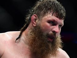 фото - Бой Роя Нельсона и Мэтта Митриона возглавит турнир Bellator 194