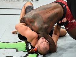 фото - UFC: Овинс Сен-Прю «усыпил» Юшина Оками