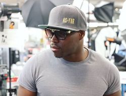 фото - Проводников делает всем назло, Цзю приглашает на Фо Бо, Шлеменко объединился с ГИБДД — соцсети