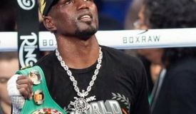 Чемпион-нокаутёр попался на допинге. Дебютная защита на грани срыва