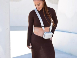 фото - «Киборг» Жустино назвала желаемую соперницу