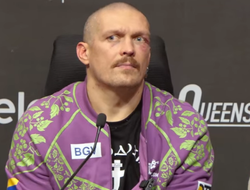 фото - Усик ответил Уоррену и Фьюри: «Думаю, он просто слепой»