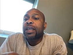 фото - «Ломаченко покажет, почему он первый в P4P». Рой Джонс ответил критикам Василия