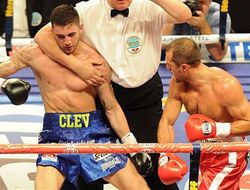 фото - Клеверли: «После ударов Ковалёва я был словно пьяный»