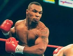 фото - 10 нокаутов Майка Тайсона — видео от vRINGe.com