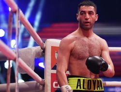 фото - Михаил Алоян стал рубакой и в зрелищном махаче вырвал победу у Эспиносы