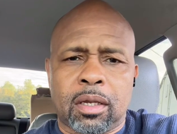 фото - Слишком опасно? Рой Джонс не советует Кроуфорду драться с восходящей звездой