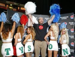 фото - Новая цель Тайсона Фьюри — побить легендарный рекорд Джо Луиса