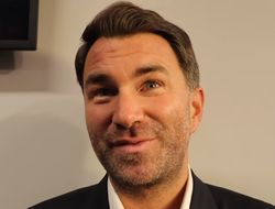 фото - Названа дата возможного реванша Бивола и Канело Альвареса