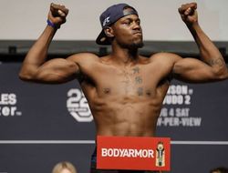 фото - Дэррен Тилл травмирован. Эрманссон против Холланда — новый мэйнивент турнира UFC 5 декабря