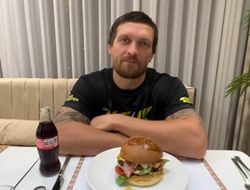 фото - Кадр дня. Усик с рекордно коротким сообщением для Фьюри