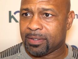 фото - Усик слишком крупный, он легко побьёт Канело — Рой Джонс