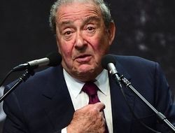 фото - Арум защищает судей боя Пакьяо–Хорн: Они всего лишь люди