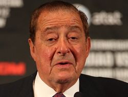 фото - Боб Арум о прошедшем шоу GBP: Лемьё ограниченный боец, а Гамбоа — вообще шутка