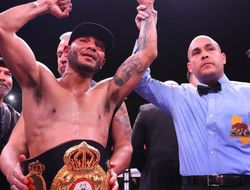 фото - Чемпион-газовщик проведёт второй кряду титульный бой-реванш