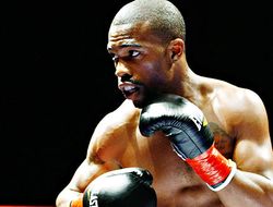 фото - Бой с Орландо Салидо получит Гэри Расселл, а не Василий Ломаченко? 