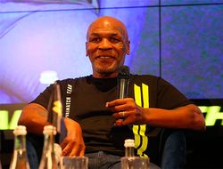 фото - Пресс-конференция Майка Тайсона в Киеве: Обо мне должны написать главу в Библии