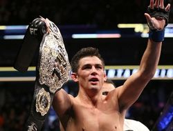 фото - Доминик Крус против Коди Гарбрандта на UFC 207