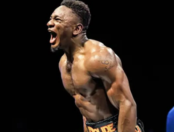 фото - Отец Бенавидеса назвал ещё одного желаемого соперника. Вот это был бы бой!