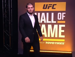 фото - Нурмагомедов и Кормье — в Зале славы UFC: видео