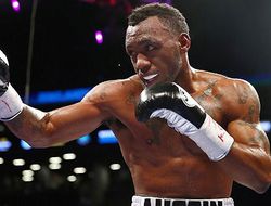 фото - Остин Траут нокаутировал Джоуи Эрнандеса