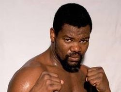 фото - Хуан Карлос Гомес с трудом прошёл Ивицу Бакурина